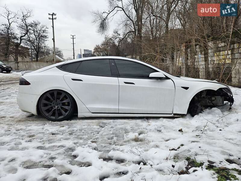 Лифтбек Tesla Model S 2018 в Днепре фото 8 Лифтбек Tesla Model S 2018 в Днепре