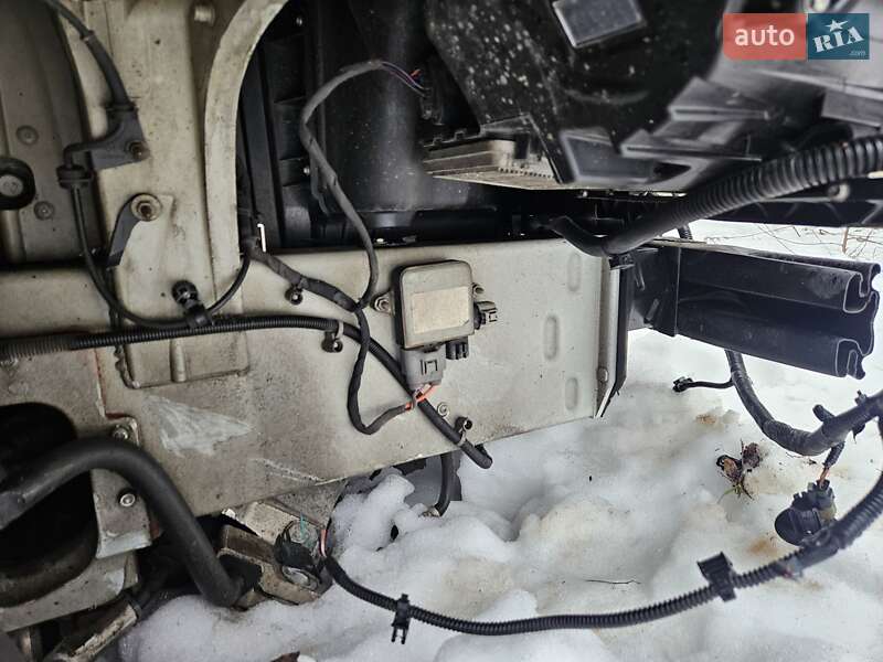 Лифтбек Tesla Model S 2018 в Днепре фото 13 Лифтбек Tesla Model S 2018 в Днепре