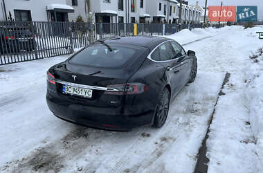 Ліфтбек Tesla Model S 2016 в Львові