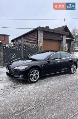 Лифтбек Tesla Model S 2014 в Сарнах