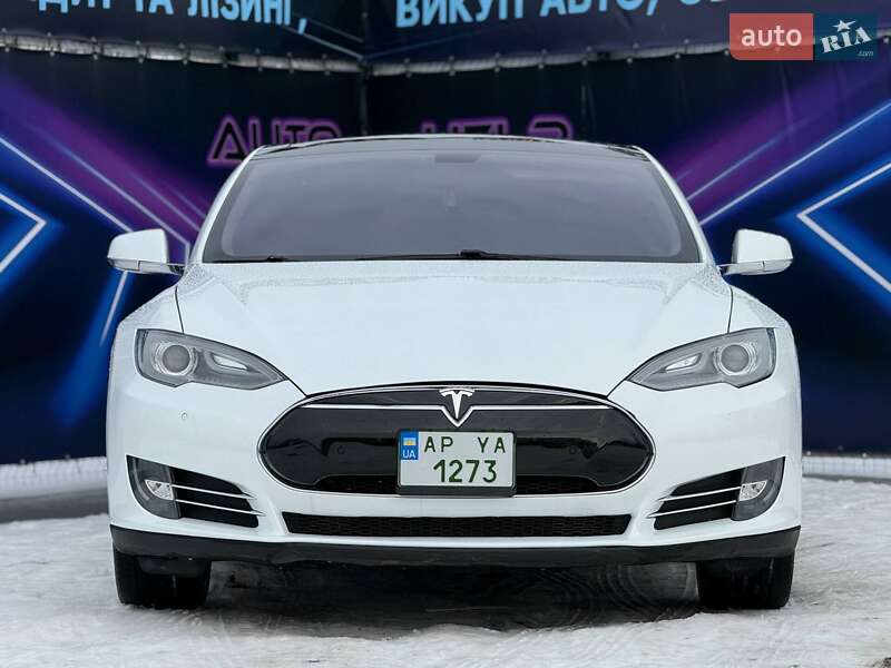 Лифтбек Tesla Model S 2013 в Запорожье