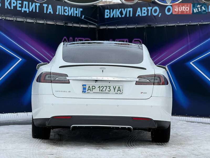 Лифтбек Tesla Model S 2013 в Запорожье