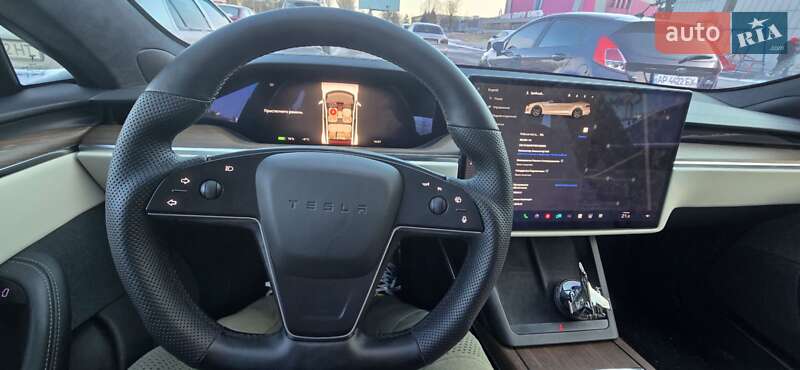 Лифтбек Tesla Model S 2021 в Запорожье