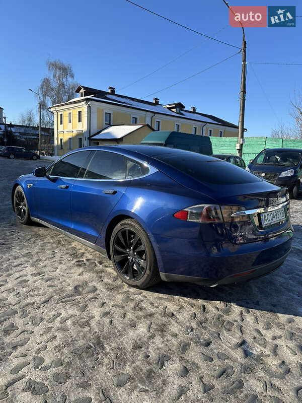 Ліфтбек Tesla Model S 2015 в Луцьку фото 15 Ліфтбек Tesla Model S 2015 в Луцьку