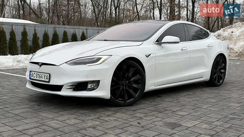 Лифтбек Tesla Model S 2017 в Луцке фото 9 Лифтбек Tesla Model S 2017 в Луцке