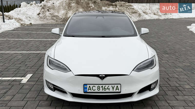 Лифтбек Tesla Model S 2017 в Луцке фото 22 Лифтбек Tesla Model S 2017 в Луцке
