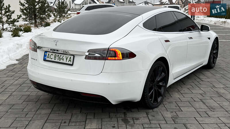 Лифтбек Tesla Model S 2017 в Луцке фото 39 Лифтбек Tesla Model S 2017 в Луцке