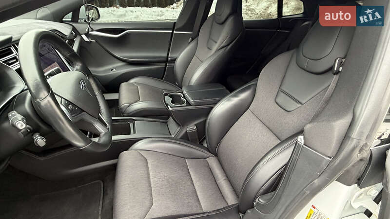 Лифтбек Tesla Model S 2017 в Луцке фото 55 Лифтбек Tesla Model S 2017 в Луцке