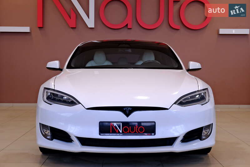 Ліфтбек Tesla Model S 2020 в Одесі