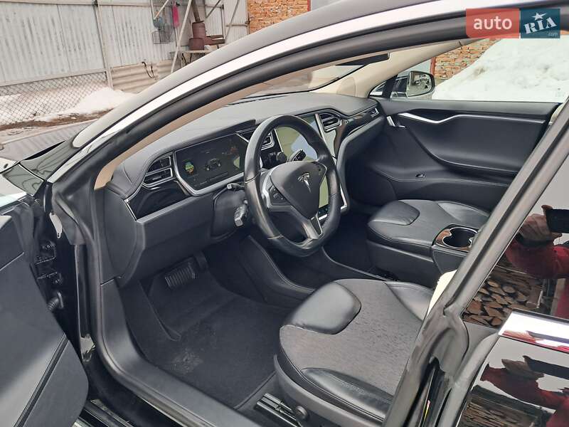 Ліфтбек Tesla Model S 2014 в Радехові