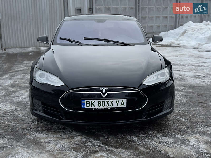 Лифтбек Tesla Model S 2013 в Ровно