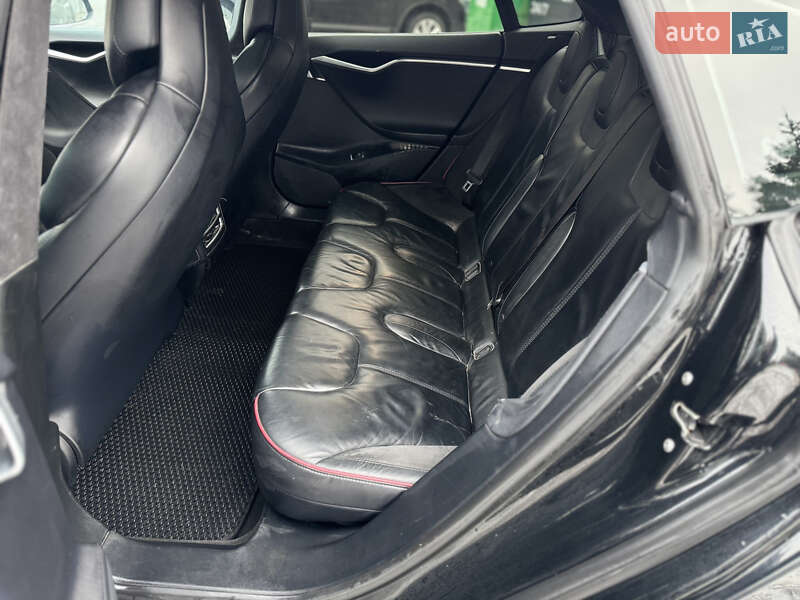Лифтбек Tesla Model S 2013 в Ровно