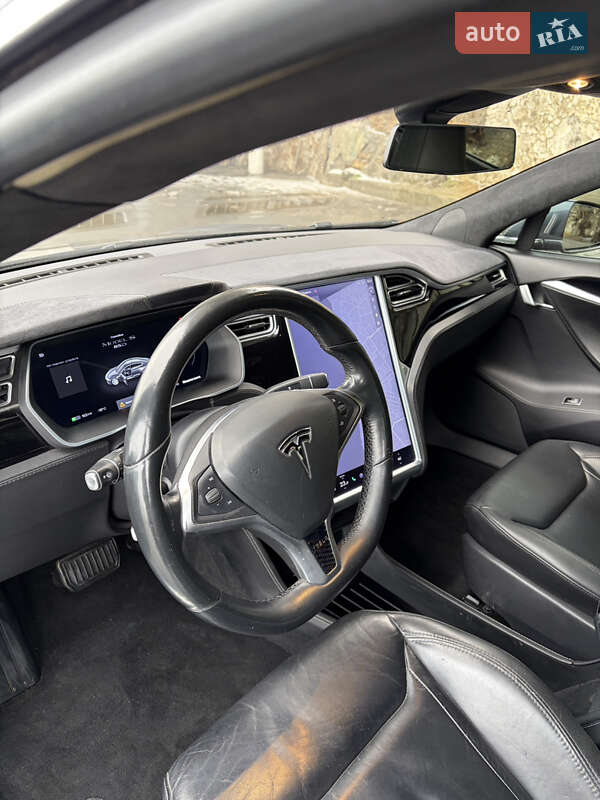 Лифтбек Tesla Model S 2015 в Одессе фото 8 Лифтбек Tesla Model S 2015 в Одессе