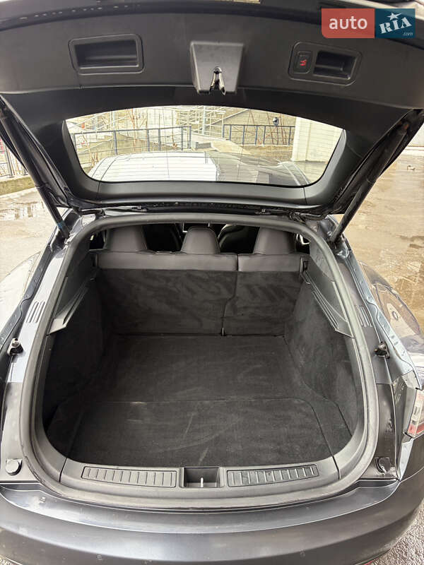 Лифтбек Tesla Model S 2015 в Одессе фото 12 Лифтбек Tesla Model S 2015 в Одессе