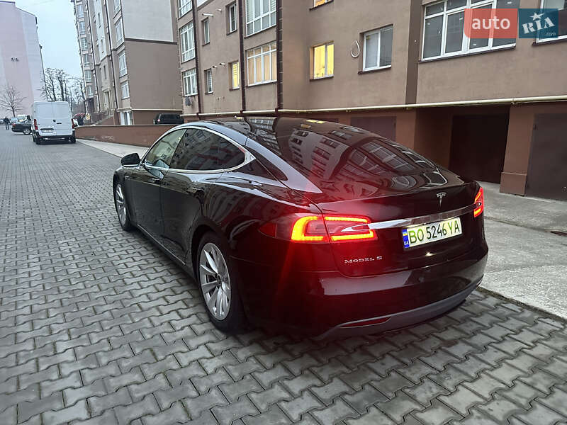 Лифтбек Tesla Model S 2016 в Ивано-Франковске фото 7 Лифтбек Tesla Model S 2016 в Ивано-Франковске