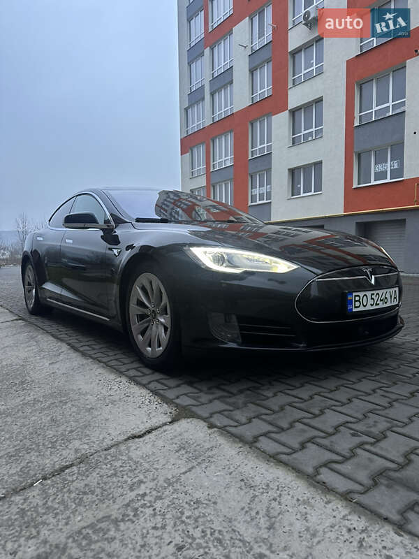 Лифтбек Tesla Model S 2016 в Ивано-Франковске фото 11 Лифтбек Tesla Model S 2016 в Ивано-Франковске