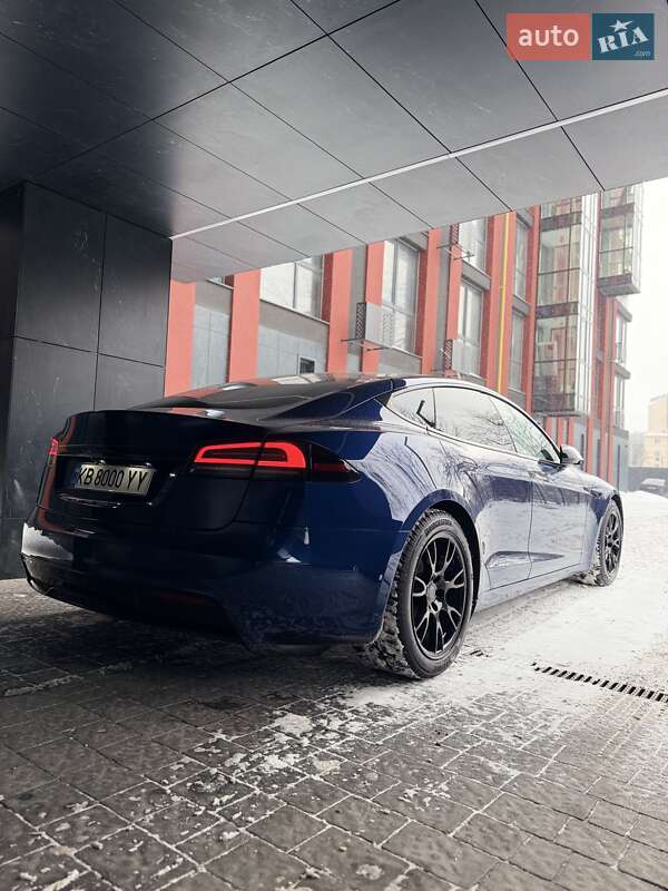Лифтбек Tesla Model S 2022 в Виннице