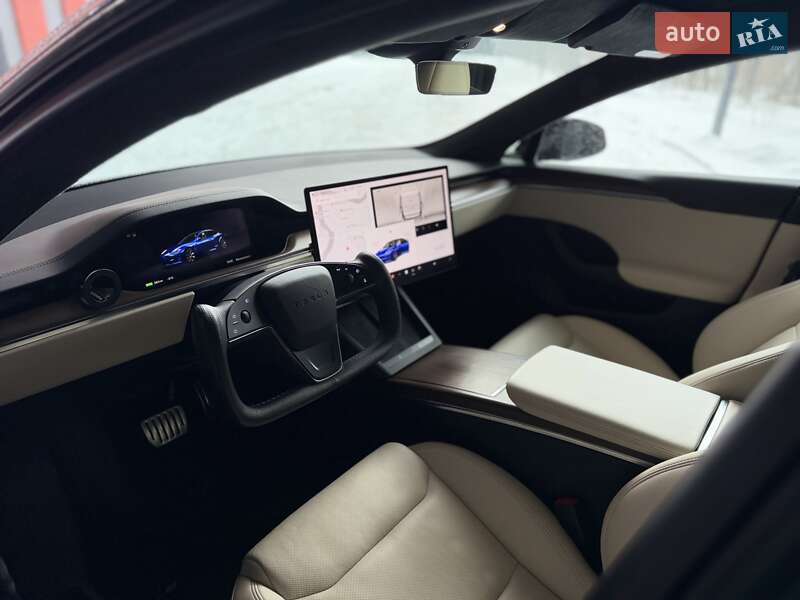 Лифтбек Tesla Model S 2022 в Виннице