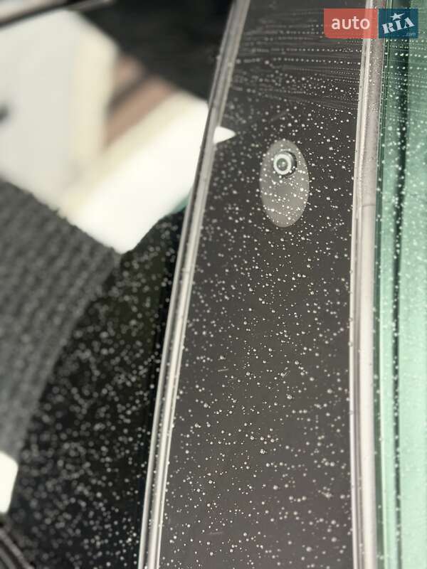 Лифтбек Tesla Model S 2022 в Виннице