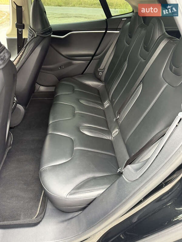 Лифтбек Tesla Model S 2013 в Новомосковске