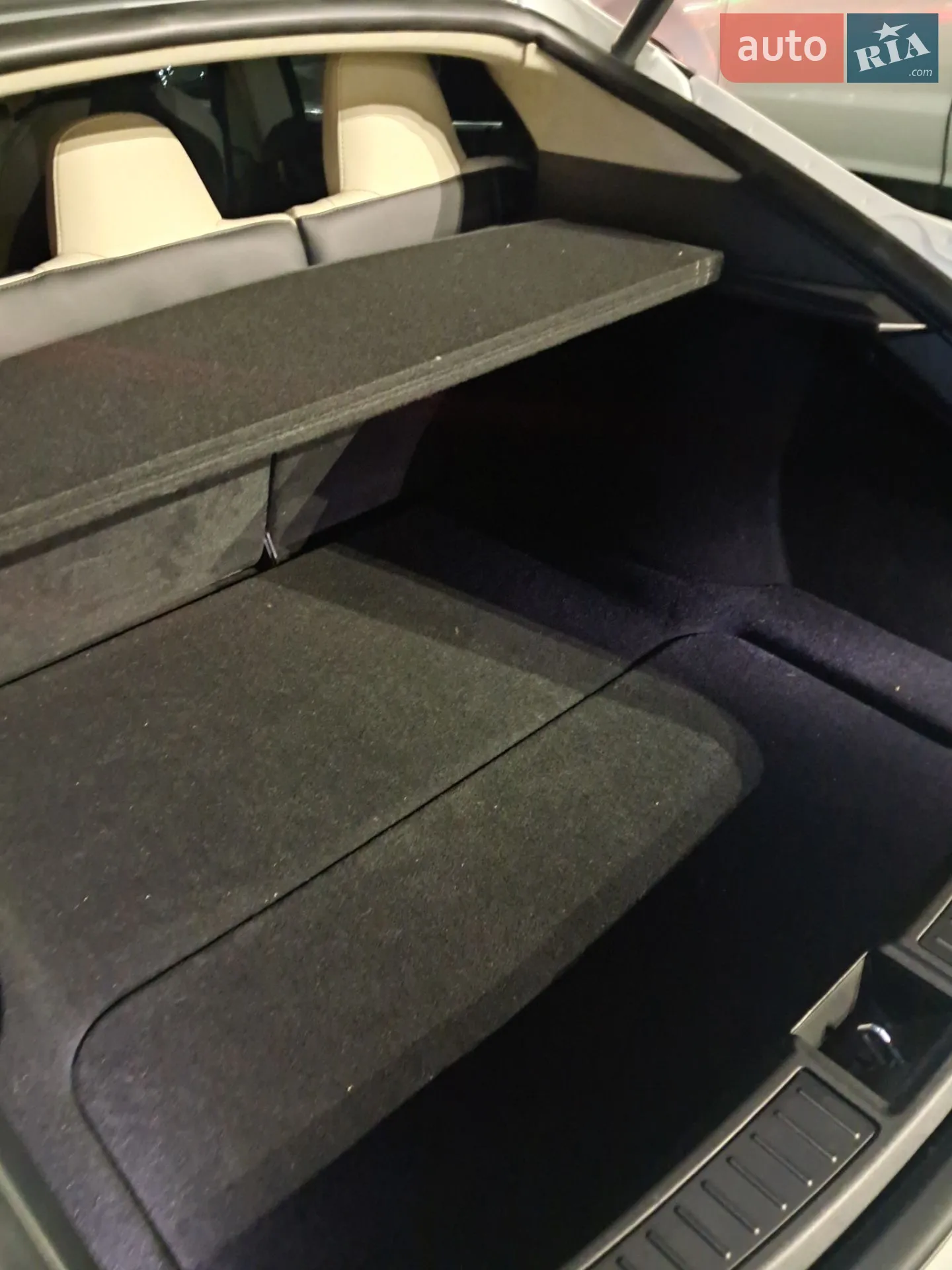 2019 Tesla Model S - мініатюра 7