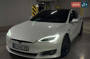 Лифтбек Tesla Model S 2020 в Одессе