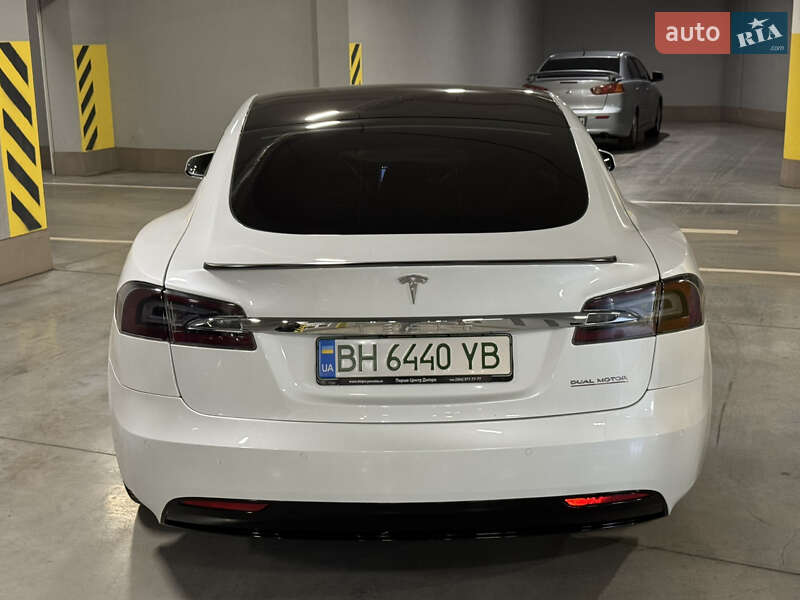 Ліфтбек Tesla Model S 2020 в Одесі фото 14 Ліфтбек Tesla Model S 2020 в Одесі