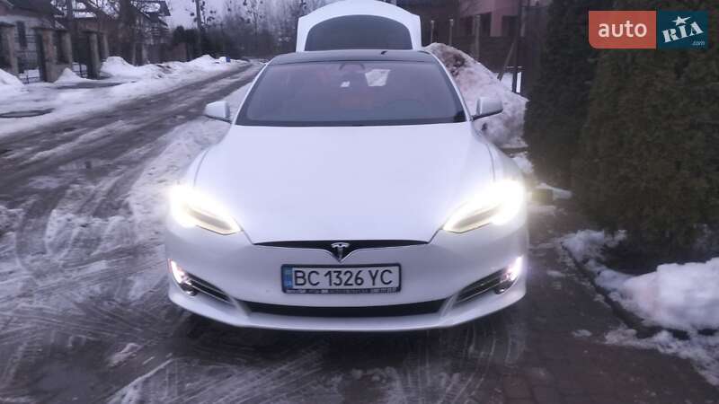 Ліфтбек Tesla Model S 2020 в Львові фото 2 Ліфтбек Tesla Model S 2020 в Львові