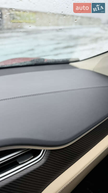 Ліфтбек Tesla Model S 2017 в Чернівцях