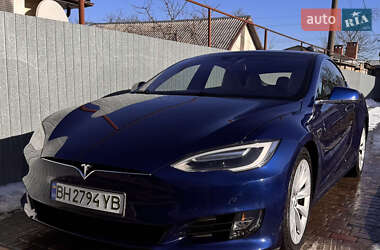 Ліфтбек Tesla Model S 2016 в Одесі