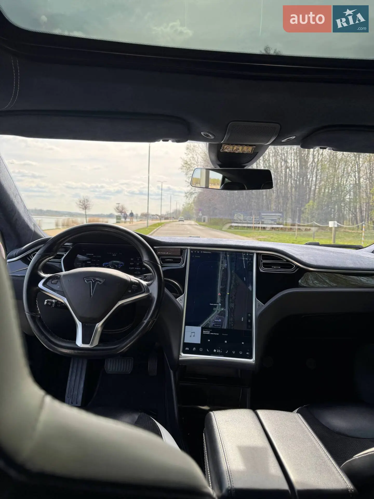 2015 Tesla Model S - мініатюра 19