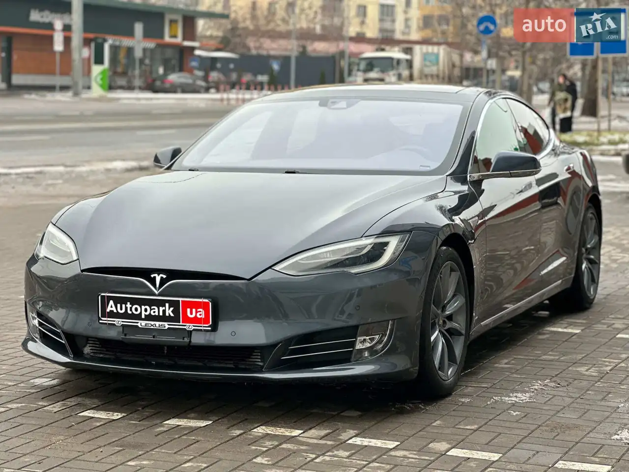 2015 Tesla Model S - мініатюра 13