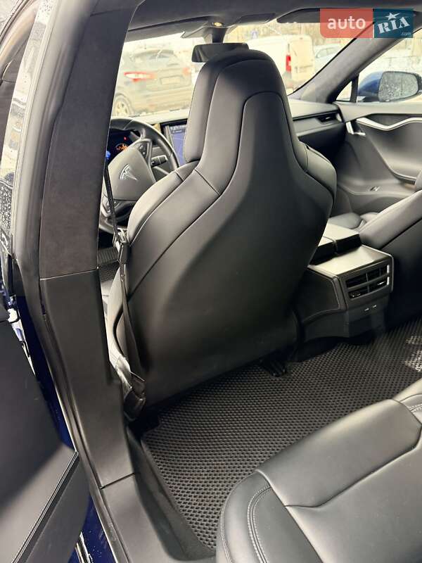 Лифтбек Tesla Model S 2019 в Киеве фото 10 Лифтбек Tesla Model S 2019 в Киеве