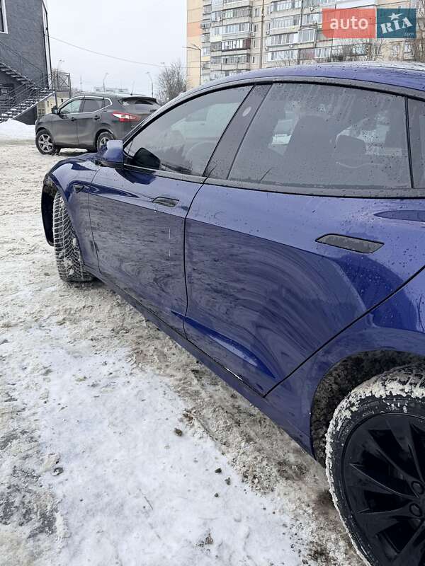 Лифтбек Tesla Model S 2019 в Киеве фото 5 Лифтбек Tesla Model S 2019 в Киеве