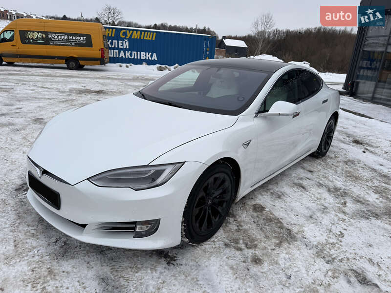 Ліфтбек Tesla Model S 2020 в Хмельницькому