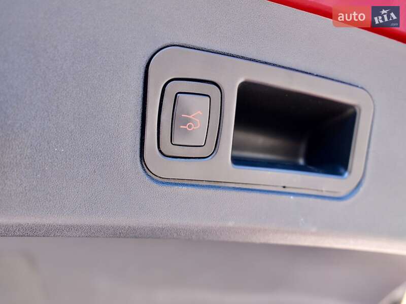 Ліфтбек Tesla Model S 2017 в Східниці фото 16 Ліфтбек Tesla Model S 2017 в Східниці