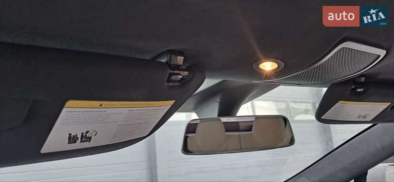 Ліфтбек Tesla Model S 2019 в Львові фото 60 Ліфтбек Tesla Model S 2019 в Львові