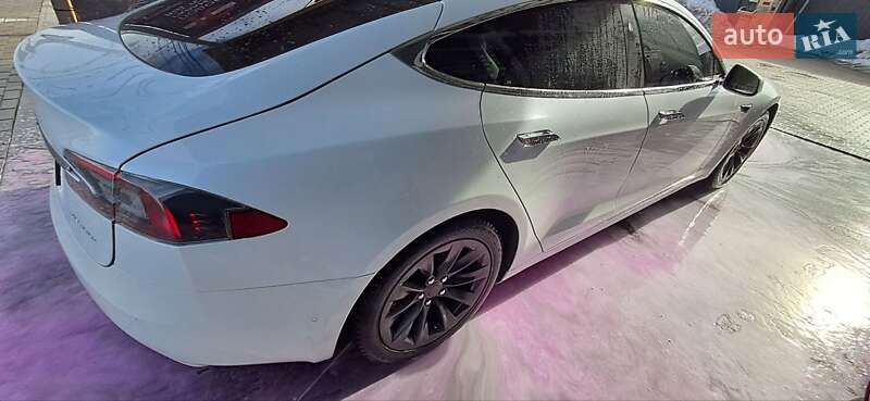 Ліфтбек Tesla Model S 2019 в Львові фото 6 Ліфтбек Tesla Model S 2019 в Львові