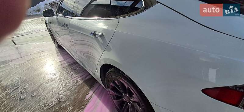 Ліфтбек Tesla Model S 2019 в Львові фото 40 Ліфтбек Tesla Model S 2019 в Львові