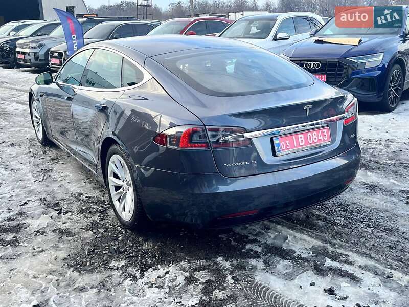 Лифтбек Tesla Model S 2017 в Луцке фото 5 Лифтбек Tesla Model S 2017 в Луцке