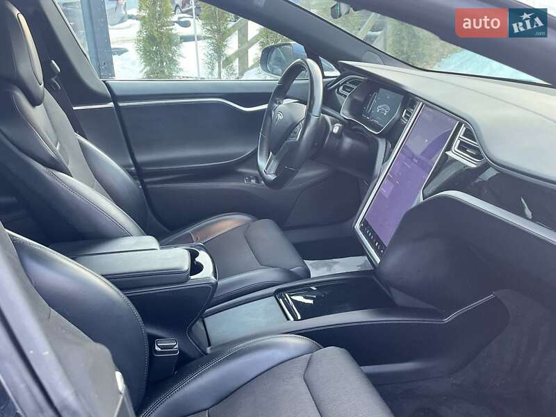 Лифтбек Tesla Model S 2017 в Луцке фото 26 Лифтбек Tesla Model S 2017 в Луцке