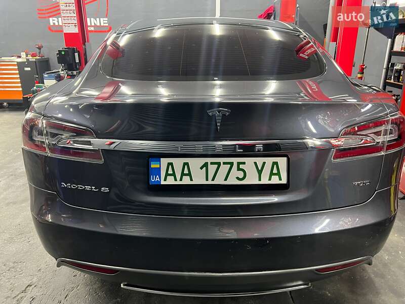 Ліфтбек Tesla Model S 2015 в Софіївській Борщагівці фото 6 Ліфтбек Tesla Model S 2015 в Софіївській Борщагівці