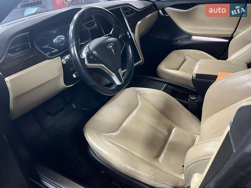 Ліфтбек Tesla Model S 2015 в Софіївській Борщагівці фото 9 Ліфтбек Tesla Model S 2015 в Софіївській Борщагівці