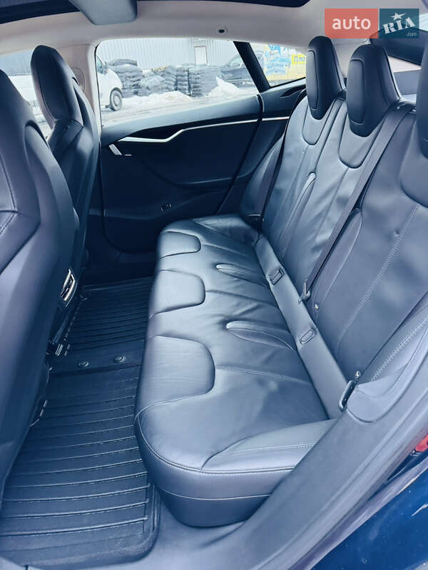 Лифтбек Tesla Model S 2015 в Ровно фото 25 Лифтбек Tesla Model S 2015 в Ровно