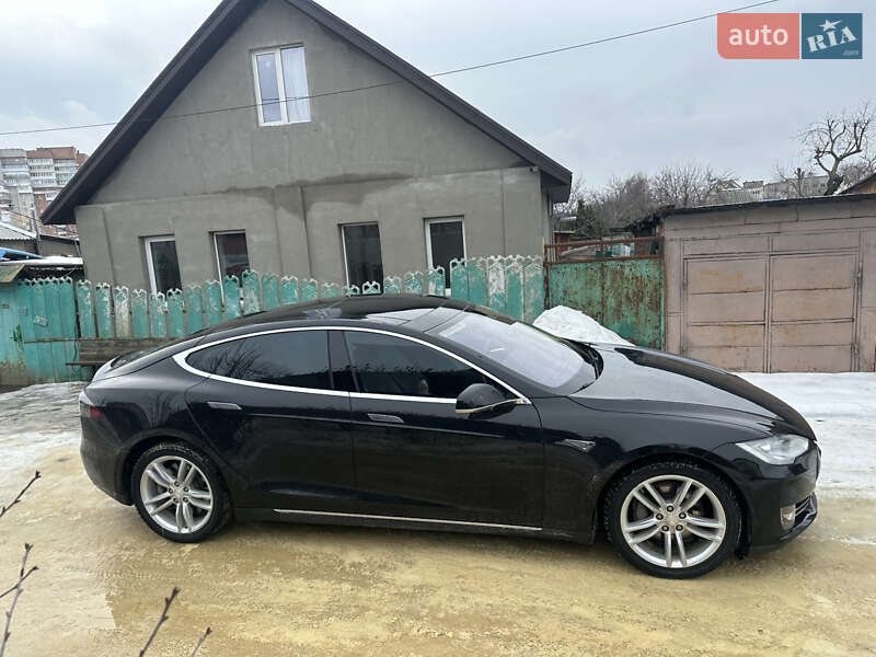 Лифтбек Tesla Model S 2014 в Харькове