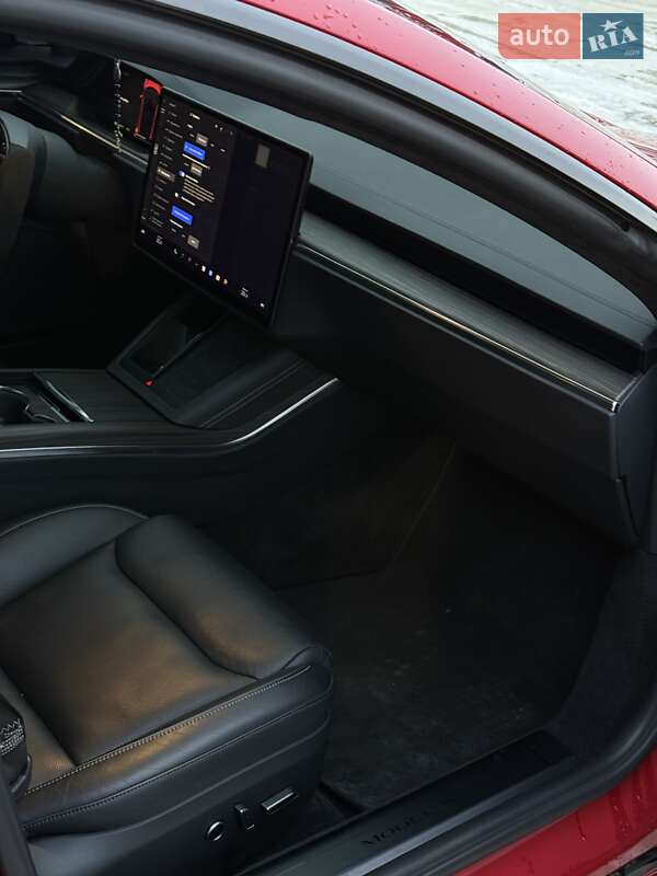 Ліфтбек Tesla Model S 2021 в Львові