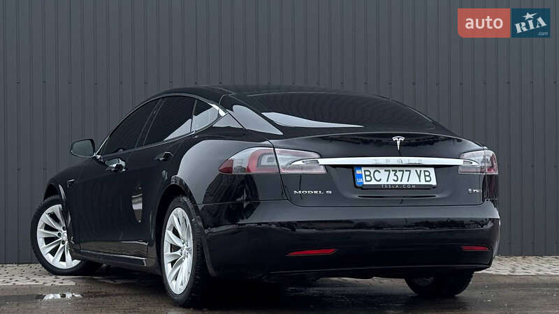 Лифтбек Tesla Model S 2017 в Трускавце фото 49 Лифтбек Tesla Model S 2017 в Трускавце