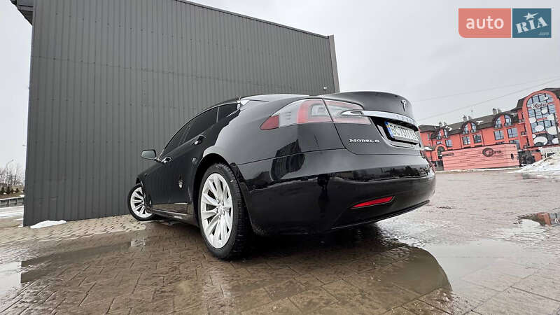 Лифтбек Tesla Model S 2017 в Трускавце фото 54 Лифтбек Tesla Model S 2017 в Трускавце