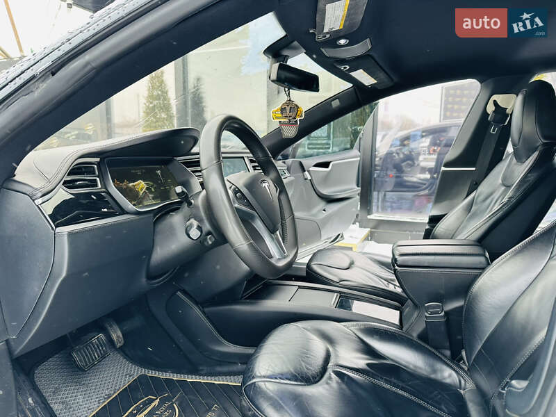 Ліфтбек Tesla Model S 2014 в Харкові