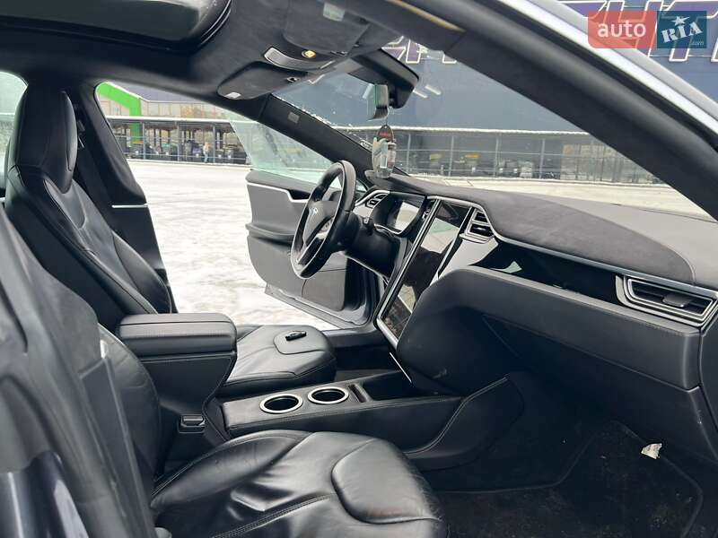 Лифтбек Tesla Model S 2014 в Ахтырке
